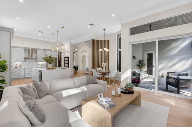 9722 Napoli Woods Lane, Delray Beach, FL 33446