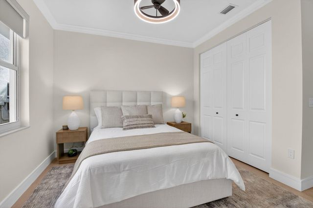 9722 Napoli Woods Lane, Delray Beach, FL 33446