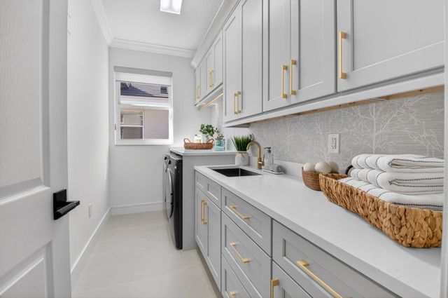 9722 Napoli Woods Lane, Delray Beach, FL 33446