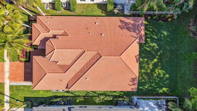 9722 Napoli Woods Lane, Delray Beach, FL 33446