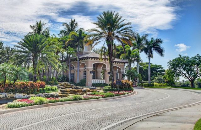 9722 Napoli Woods Lane, Delray Beach, FL 33446
