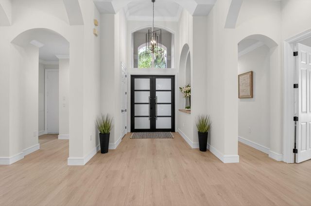 9722 Napoli Woods Lane, Delray Beach, FL 33446