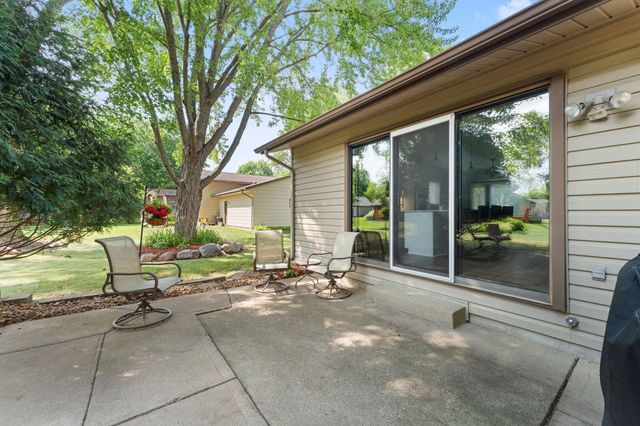 9791 Ives Lane N, Maple Grove, MN 55369