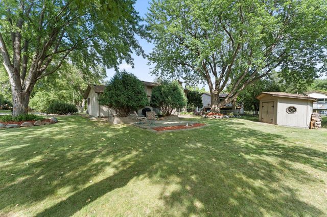 9791 Ives Lane N, Maple Grove, MN 55369
