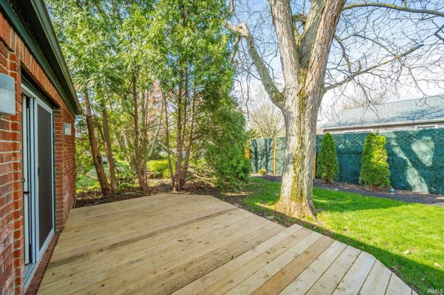 2409 N Moors Road, Muncie, IN 47304