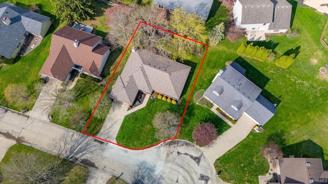 2409 N Moors Road, Muncie, IN 47304