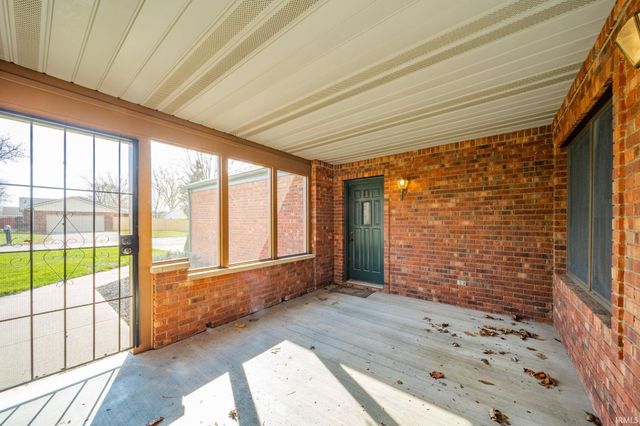 2409 N Moors Road, Muncie, IN 47304