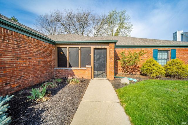 2409 N Moors Road, Muncie, IN 47304