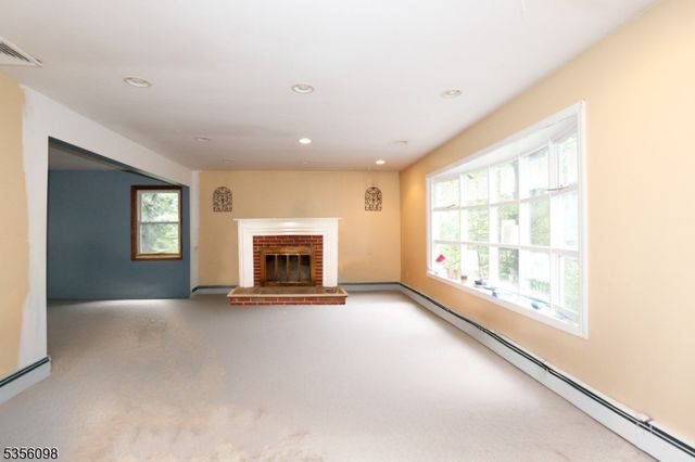 142 Timber Dr, Berkeley Heights Twp., NJ 07922
