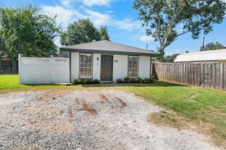 404 S Jefferson Street, Broussard, LA 70518