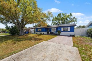 2426 17TH AVENUE N, St Petersburg, FL 33713