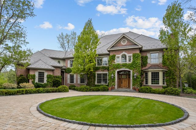 1230 Conway Road, Lake Forest, IL 60045