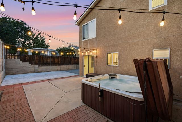 1405 Tigerwood Court NW, Albuquerque, NM 87120