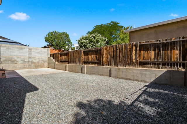 1405 Tigerwood Court NW, Albuquerque, NM 87120