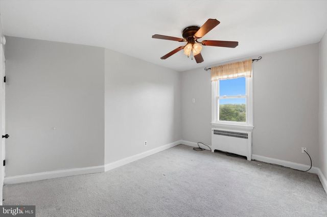 110 ACADEMY LN, Upper Darby, PA 19082