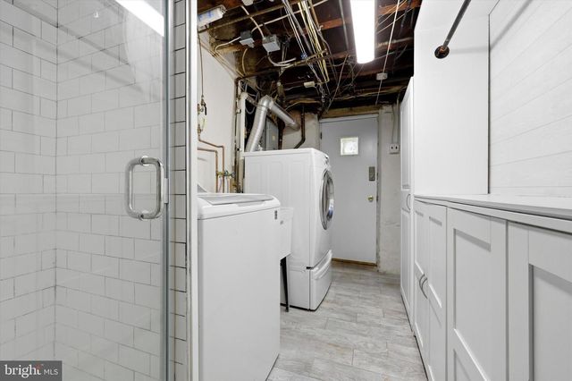 110 ACADEMY LN, Upper Darby, PA 19082