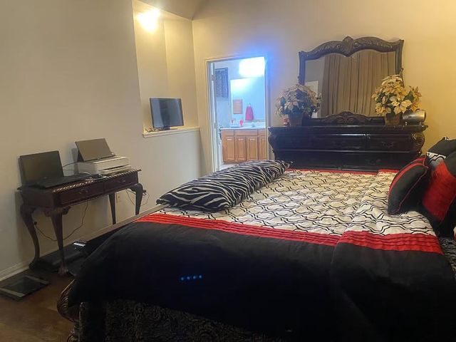 2730 Briarloch Lane, Houston, TX 77073