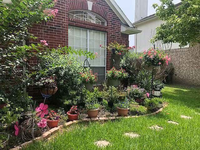 2730 Briarloch Lane, Houston, TX 77073