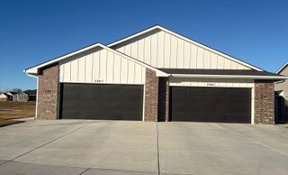 2941 S Maize Ct, Wichita, KS 67215