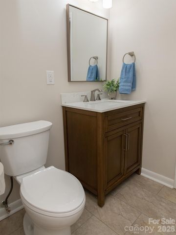 9 Lynwood Circle, Asheville, NC 28806