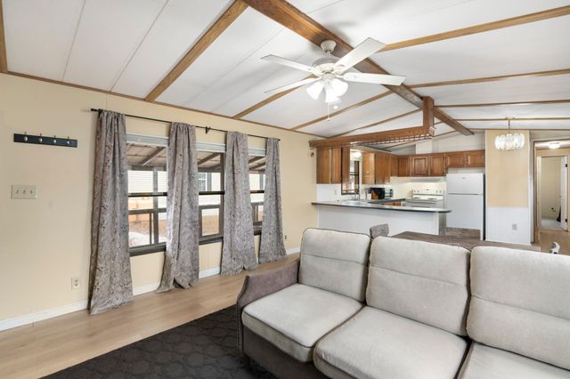 7 Robbins Street, Hinsdale, NH 03451