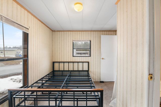 7 Robbins Street, Hinsdale, NH 03451