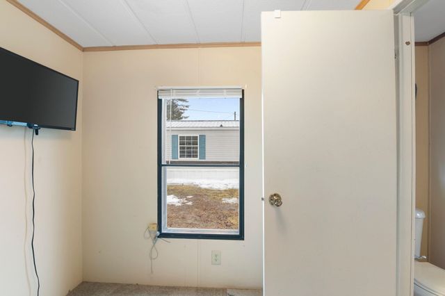 7 Robbins Street, Hinsdale, NH 03451