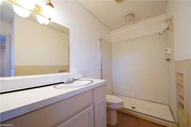 3365 New Walkertown Road, Winston-salem, NC 27105