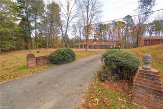 3365 New Walkertown Road, Winston-salem, NC 27105