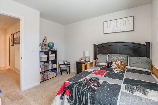 224 Final Stretch Lane, Clover, SC 29710