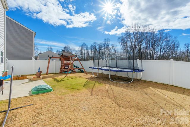 224 Final Stretch Lane, Clover, SC 29710