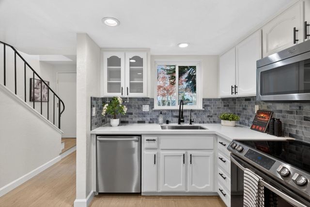 101 Redding Road A4, Campbell, CA 95008