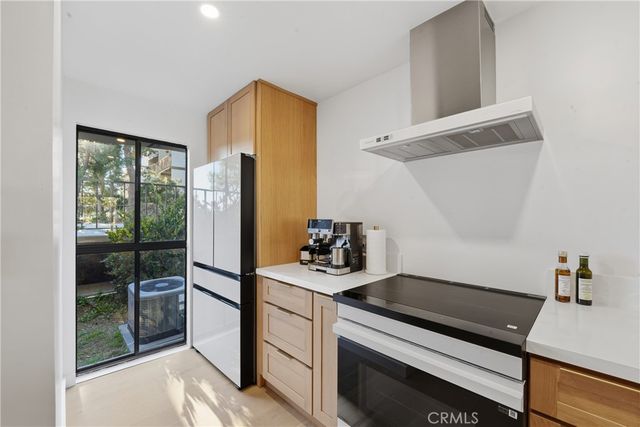 8103 Marina Pacifica N, Long Beach, CA 90803