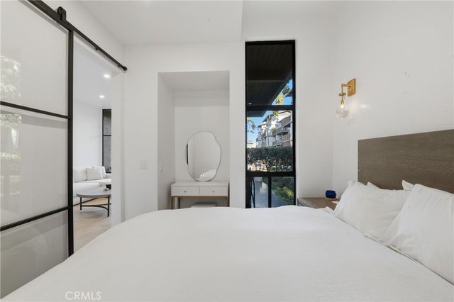 8103 Marina Pacifica N, Long Beach, CA 90803