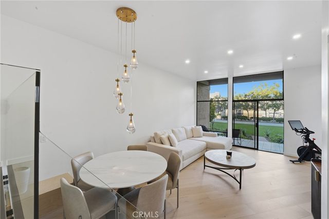 8103 Marina Pacifica N, Long Beach, CA 90803