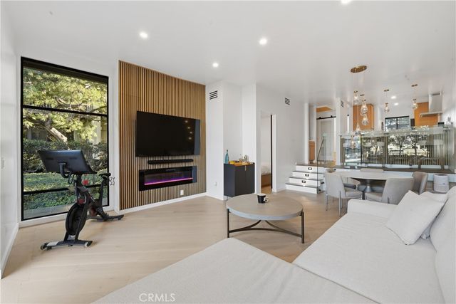 8103 Marina Pacifica N, Long Beach, CA 90803