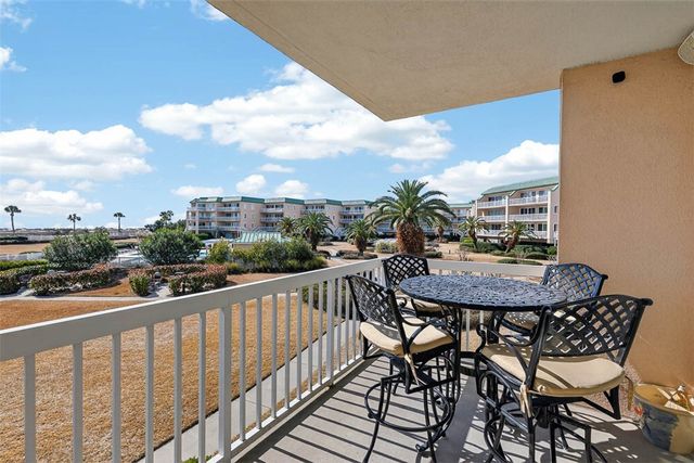1400 Ocean Blvd 124, St Simons Island, GA 31522
