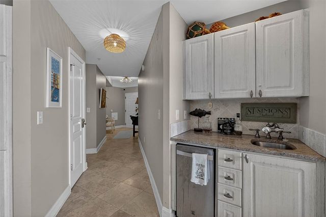 1400 Ocean Blvd 124, St Simons Island, GA 31522