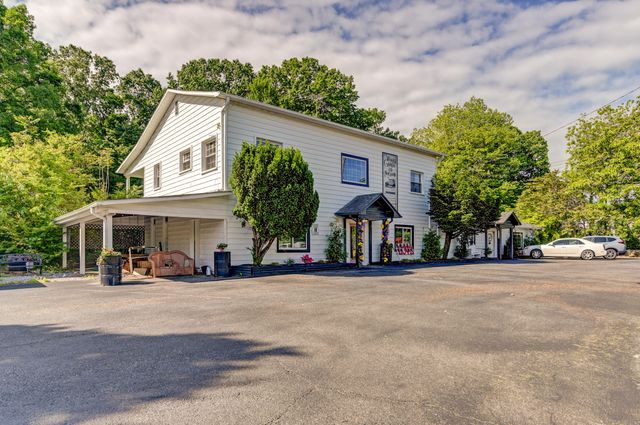 W 2770 Lynchburg Salem Tpke, Bedford, VA 24523