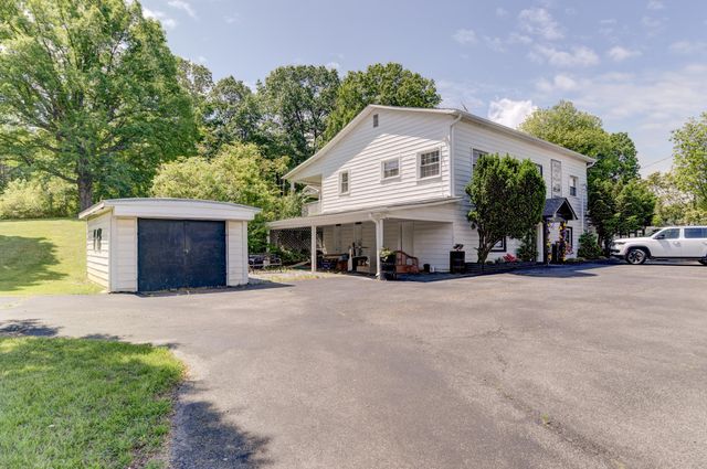 W 2770 Lynchburg Salem Tpke, Bedford, VA 24523