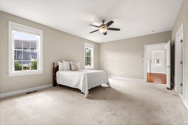 63 Hummingbird Ln A, Groton, MA 01450