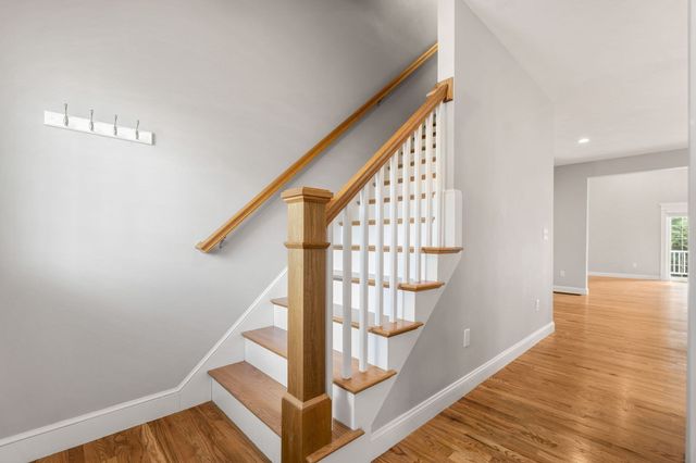 63 Hummingbird Ln A, Groton, MA 01450