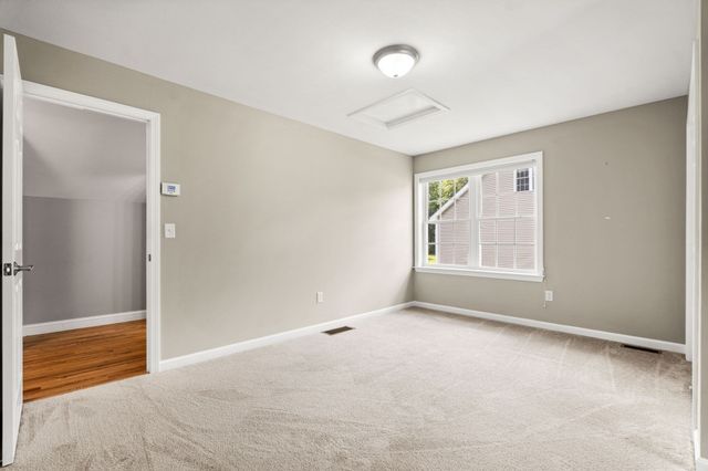 63 Hummingbird Ln A, Groton, MA 01450