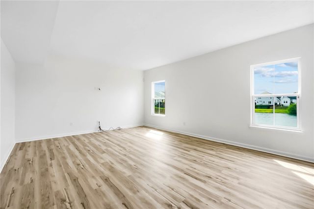 32 Waterford Boulevard, Fairborn, OH 45324