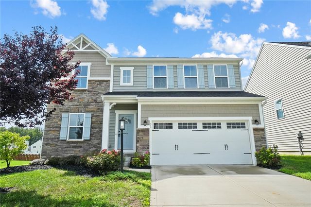 32 Waterford Boulevard, Fairborn, OH 45324