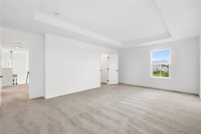 32 Waterford Boulevard, Fairborn, OH 45324