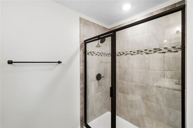32 Waterford Boulevard, Fairborn, OH 45324