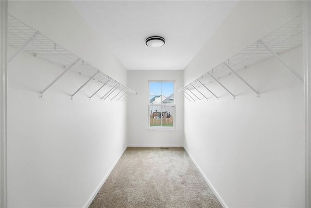 32 Waterford Boulevard, Fairborn, OH 45324