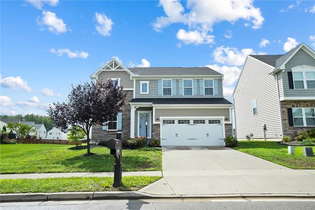 32 Waterford Boulevard, Fairborn, OH 45324