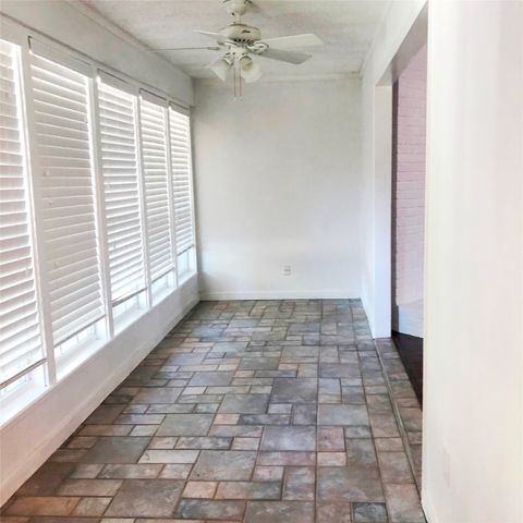 254 Indian Mound Court, Fort Worth, TX 76108